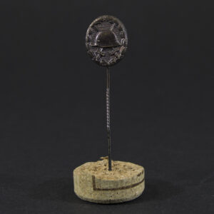WW1 black wound badge stick pin