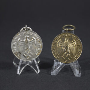 4 and 12 years service in the wehrmacht medals