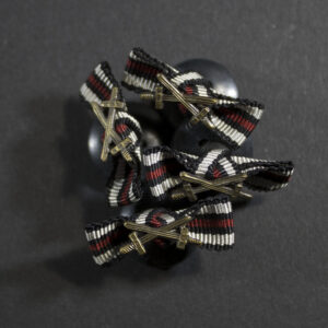 Button (bow) - Ehrenkreuz für Frontkämpfer