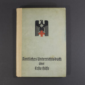 DRK First Aid book