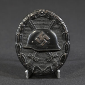Black wound badge