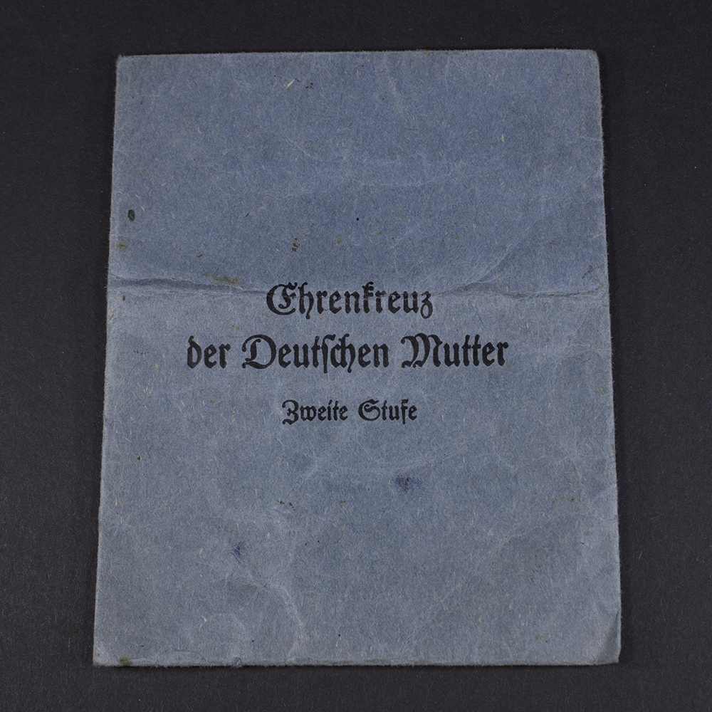 Silver mothers cross with bag - Image 4