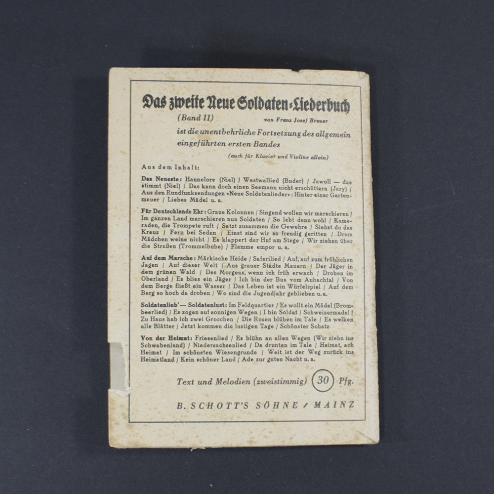 Back cover of the songbook ‘Das neue Soldaten Liederbuch’ featuring a plain design with publisher information and a simple border.