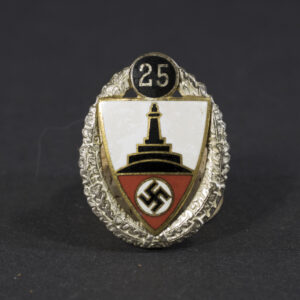 Kyffhäuser 25-Year Membership Honor Pin displayed flat, showing its oval badge with detailed emblem and attached stick pin.