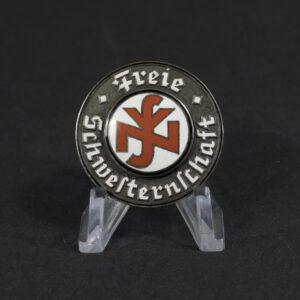 Overview of a WW2 German Freie Schwesternschaft badge showing the complete badge design.
