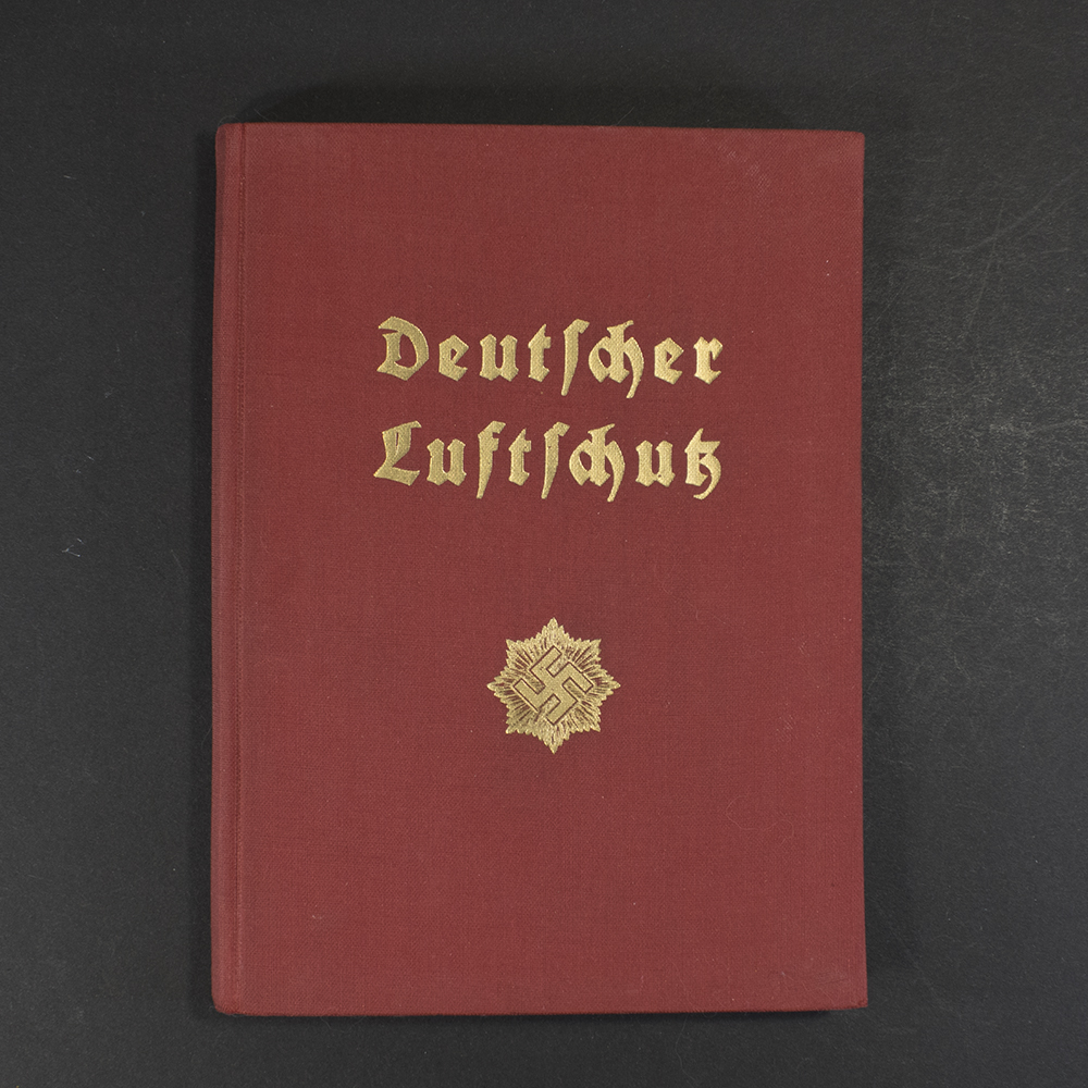 Front cover of the WW2 German book Deutscher Luftschutz (German Air Defence)