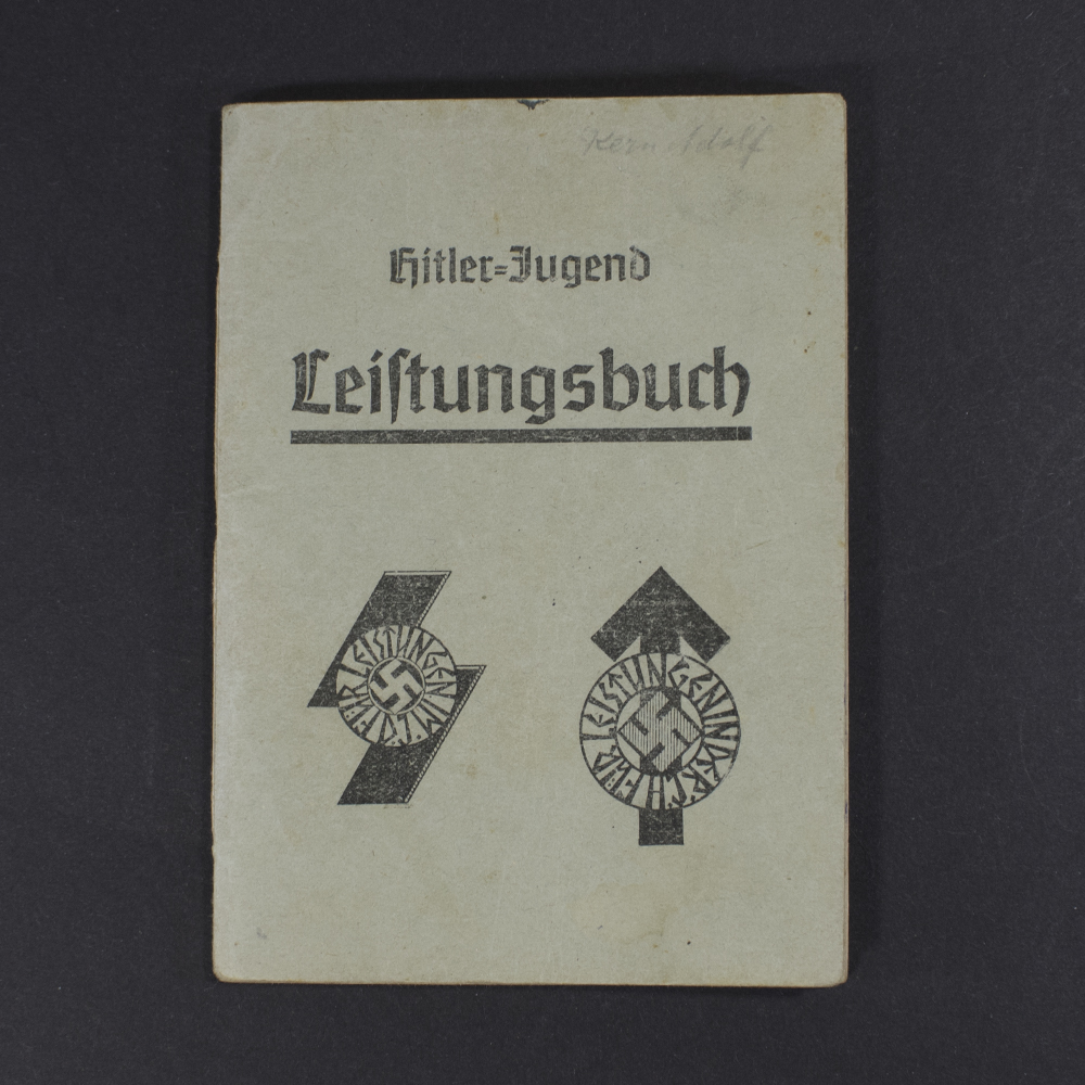Front cover of a WW2 German Hitler Youth Leistungsbuch showing the original booklet design.
