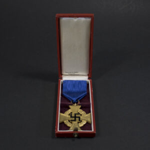 German WW2 40 Year Faithful Service Medal cased overview showing medal and presentation box