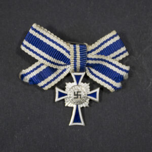 WW2 German Silver Mother’s Cross miniature overview, original condition