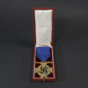 WW2 German 40 Years Faithful Service Medal cased set overview with medal and original presentation box