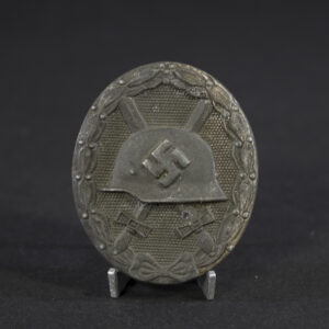 WW2 German Silver Wound Badge maker marked 65 (Klein & Quenzer) overview in good condition