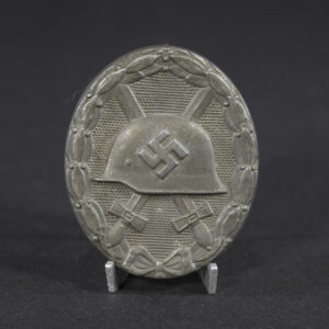 WW2 German Gold Wound Badge overview in very good condition