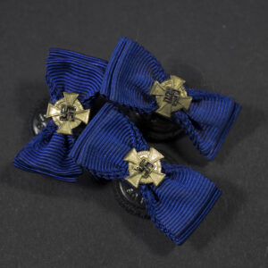 Button (bow) - 40 years faithful service
