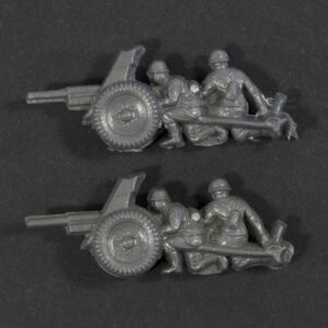 WWII German WHW PAK grey plastic miniature figures with gun barrels facing left